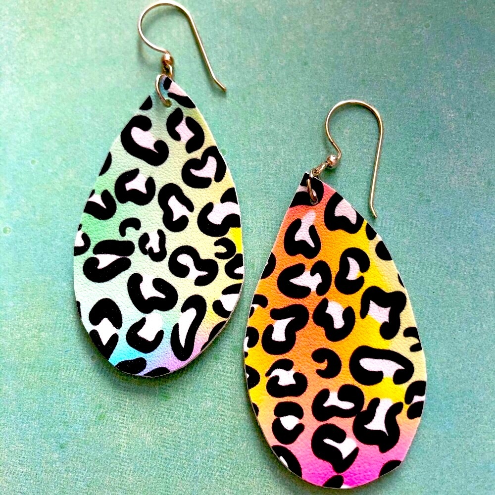 NWT Handcut teardrop Lisa Frank inspired earrings
